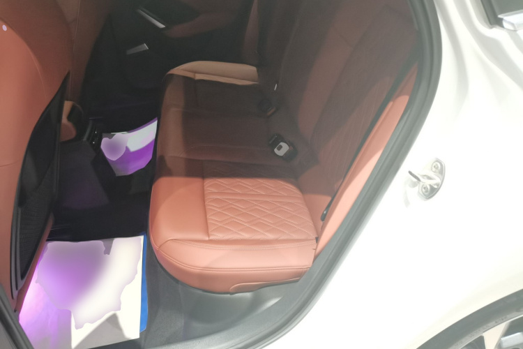 奥迪A3 2025款 Sportback 35TFSI 飞驰尊享型中控内饰7004