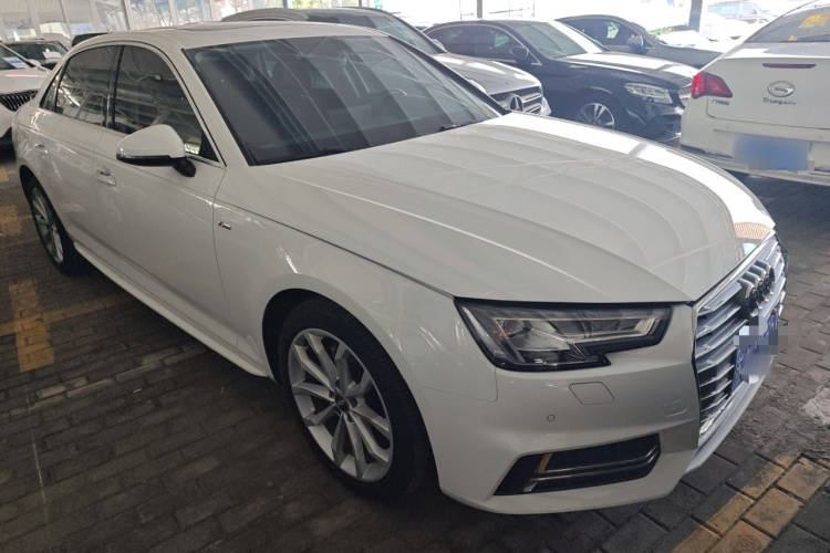 奥迪A4L 2018款 30周年年型 40 TFSI 时尚型车身外观3