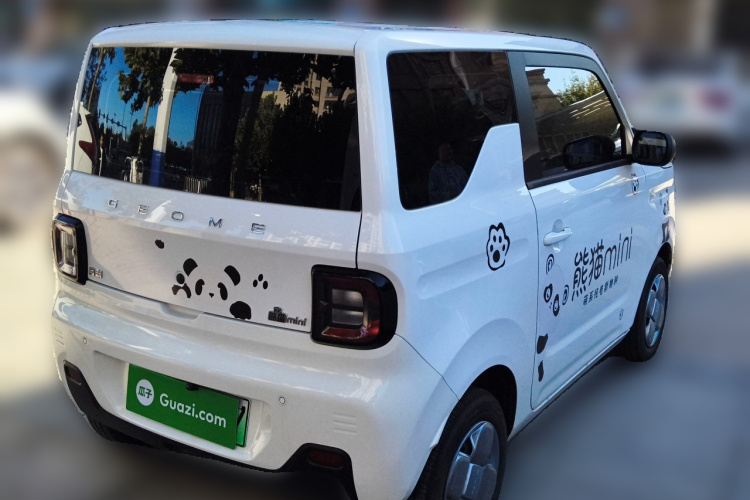 吉利银河 2023款 熊猫mini 200km 耐力熊车身外观6005