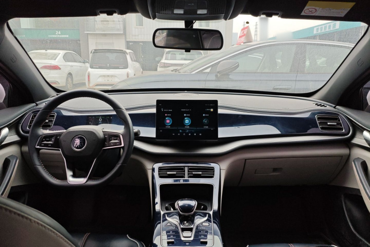 比亚迪 秦PLUS 2021款 DM-i 55KM 旗舰型中控内饰12