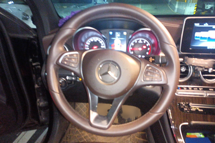 奔驰GLC 2019款 改款 GLC 260 L 4MATIC 豪华型局部细节13