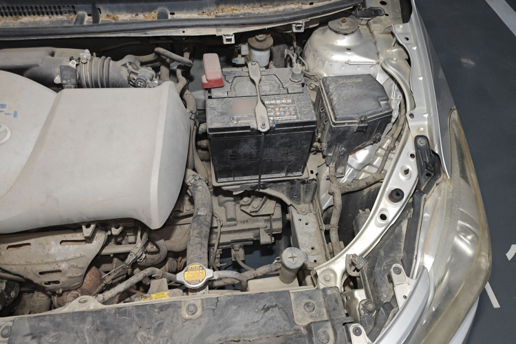 丰田 威驰 2014款 1.3L 手动型尚版局部细节9007