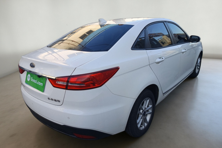 福特 福睿斯 2019款 1.5L 自动质享型车身外观7