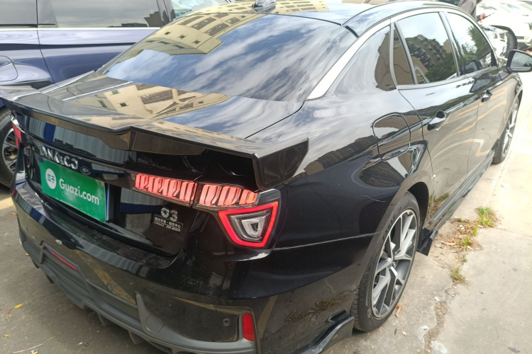 领克03 2022款 1.5TD DCT劲Pro车身外观7