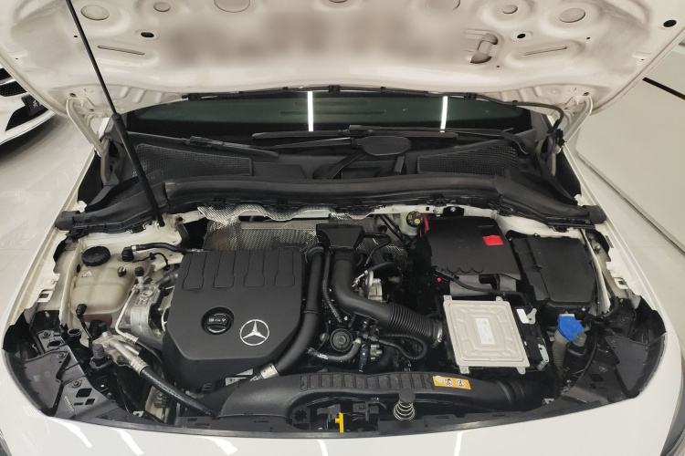 奔驰B级 2020款 B 200 动感型机舱底盘24