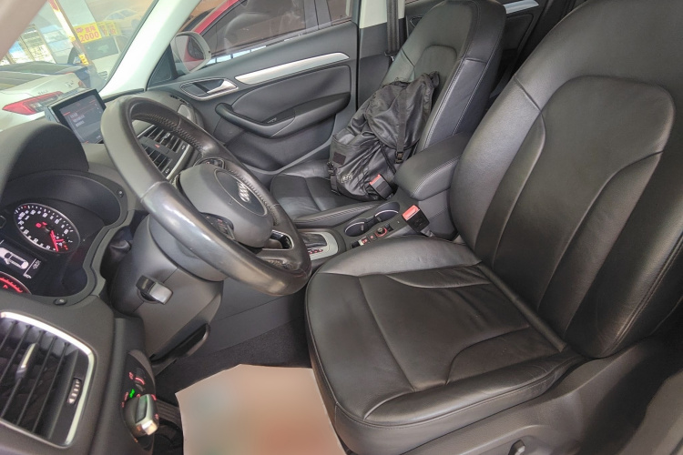 奥迪Q3 2015款 30 TFSI 舒适型局部细节19