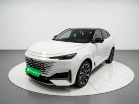 长安UNI-K 智电iDD 2022款 蓝鲸iDD 130km 1.5T 尊贵型