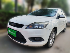 福特 福克斯 2013款 两厢经典 1.8L 自动基本型