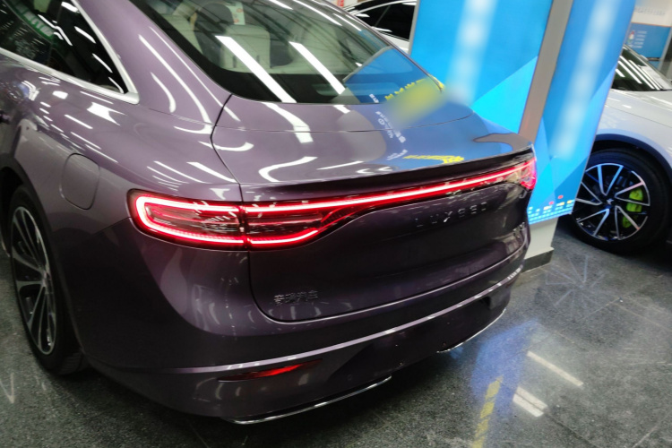 鸿蒙智行 智界S7 2025款 855km Max车身外观6004