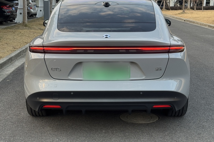 蔚来ET5 2024款 75kWh车身外观6003