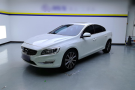 沃尔沃S60 2019款 S60L 改款 T5 智驭菁英版