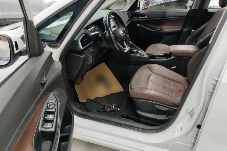 别克GL6 2018款 18T 6座尊贵型中控内饰20