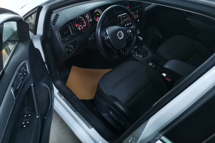 大众 高尔夫 2020款 挚爱版 280TSI DSG舒适型中控内饰7003