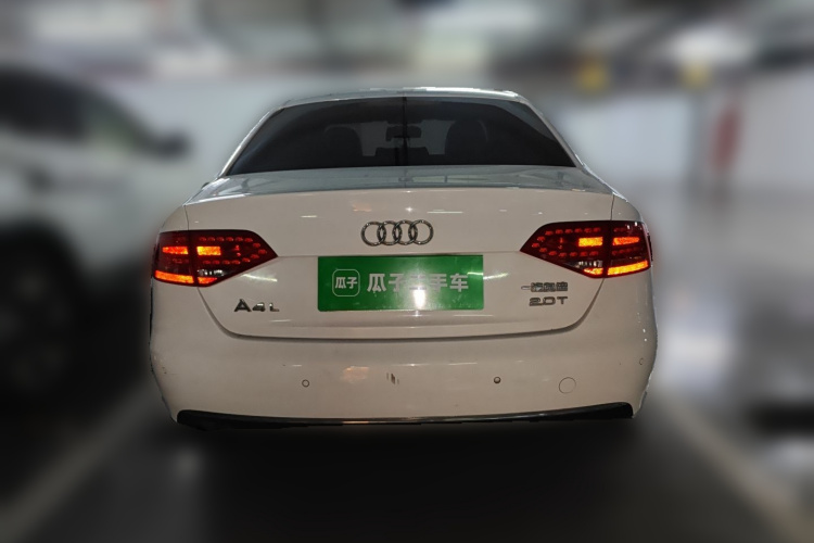 奥迪A4L 2011款 2.0 TFSI 舒适型车身外观6004