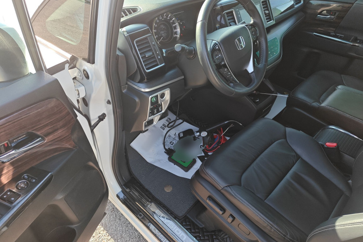 本田 艾力绅 2016款 2.4L 风尚版中控内饰20