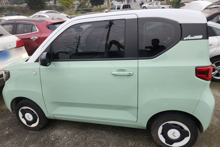 五菱汽车 宏光MINIEV 2021款 马卡龙时尚款 磷酸铁锂车身外观6003