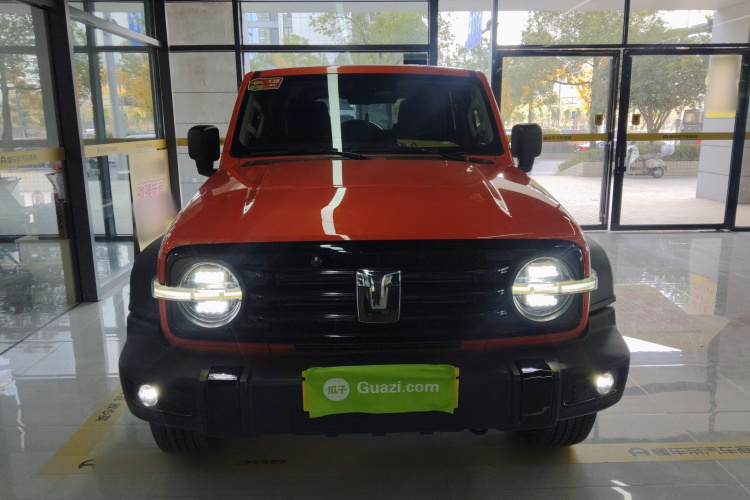 坦克300 2021款 越野版 2.0T 探索者车身外观2