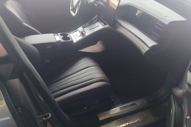 腾势Z9GT 2024款 630四驱Pro版局部细节41