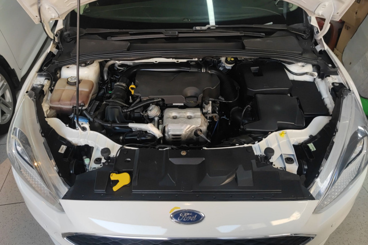 福特 福克斯 2015款 两厢 EcoBoost 125 自动超能风尚型机舱底盘24