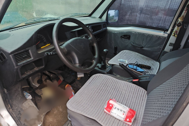 五菱汽车 五菱之光 2023款 1.5L 实用型 5/7座局部细节19