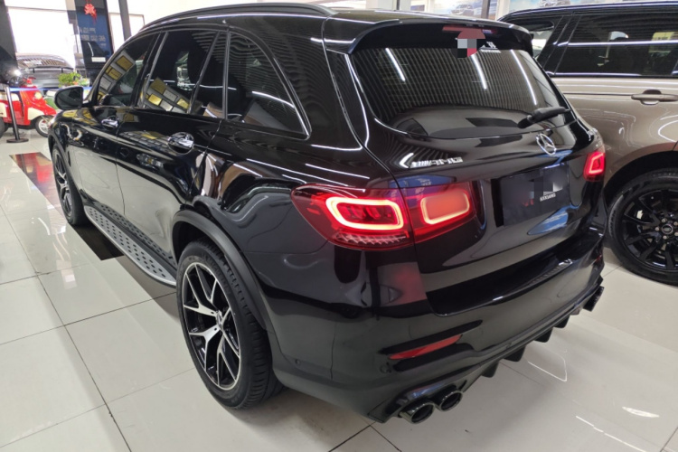 奔驰GLC AMG 2022款 AMG GLC 43 4MATIC车身外观4