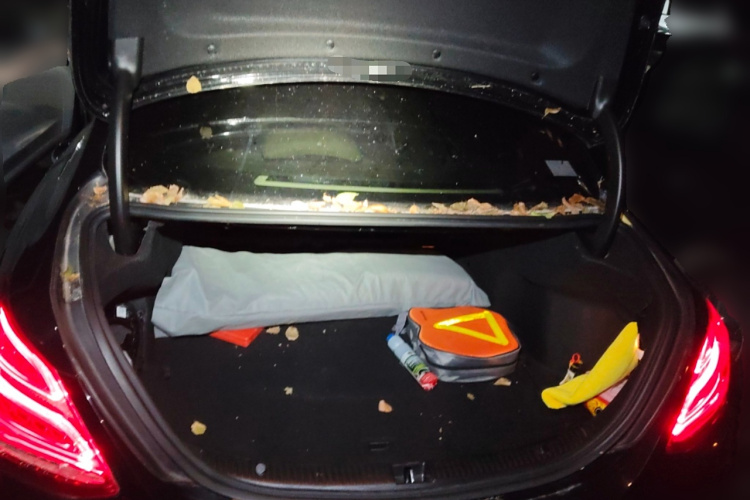 奔驰C级 2018款 C 180 L 时尚型运动版局部细节23