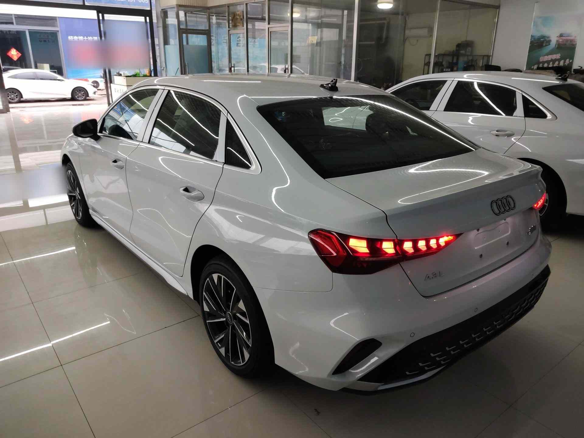 奥迪A3 2026款 A3L Limousine 35TFSI 飞驰悦享型(3)