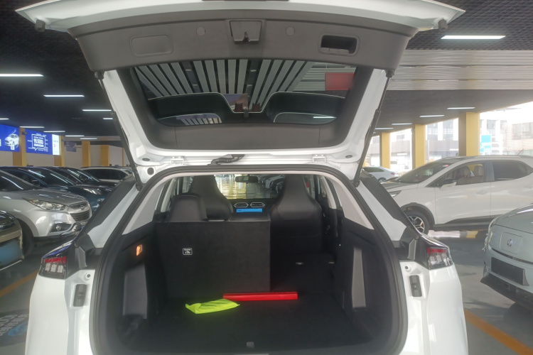 东风风神 SKY EV01 2025款 530km AIR精英版机舱底盘23