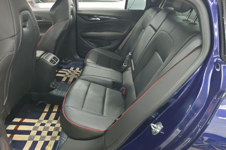 别克 君威 2020款 GS 28T 尊贵型中控内饰7004