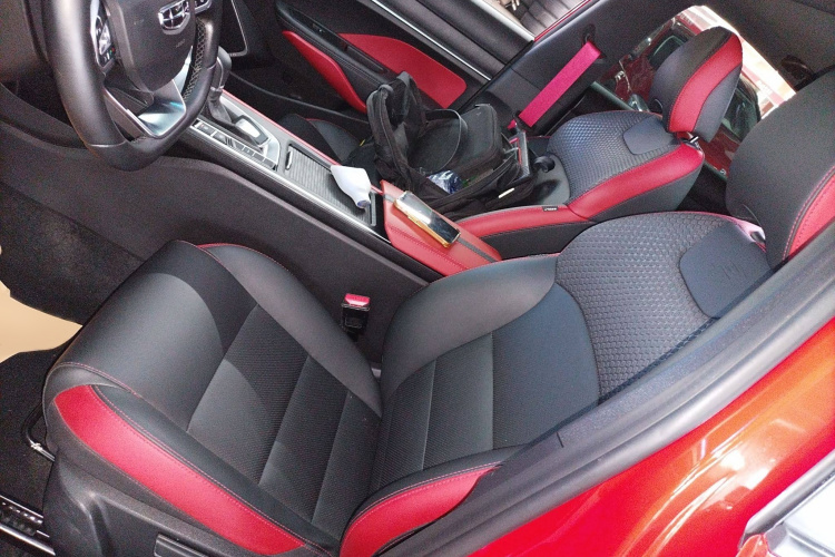 吉利汽车 缤瑞 2021款 1.4T CVT F-运动版局部细节19