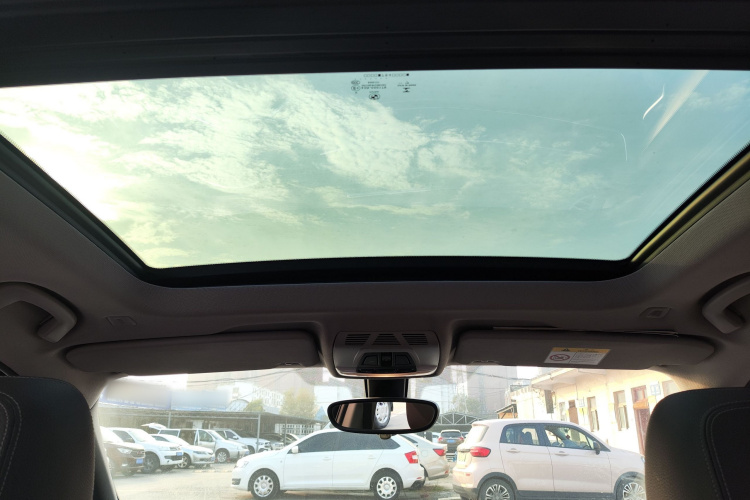 宝马X1新能源 2019款 xDrive25Le 里程升级版中控内饰22