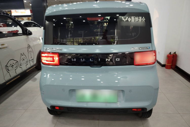 五菱汽车 宏光MINIEV 2021款 马卡龙夹心款 170km 磷酸铁锂车身外观6