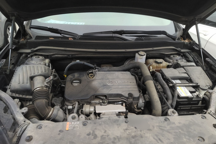 别克 昂科威 2018款 20T 两驱精英型机舱底盘24