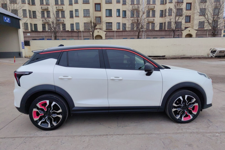 领克06 2020款 1.5T 耀Halo车身外观6003