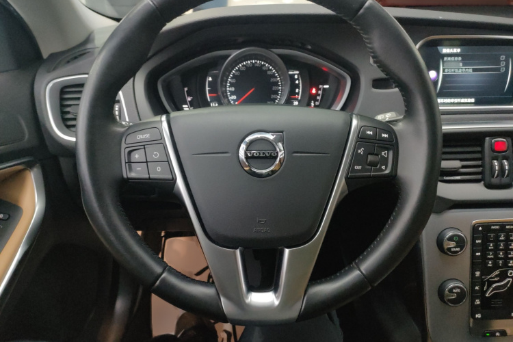 沃尔沃V40 2017款 T3 智雅版局部细节13