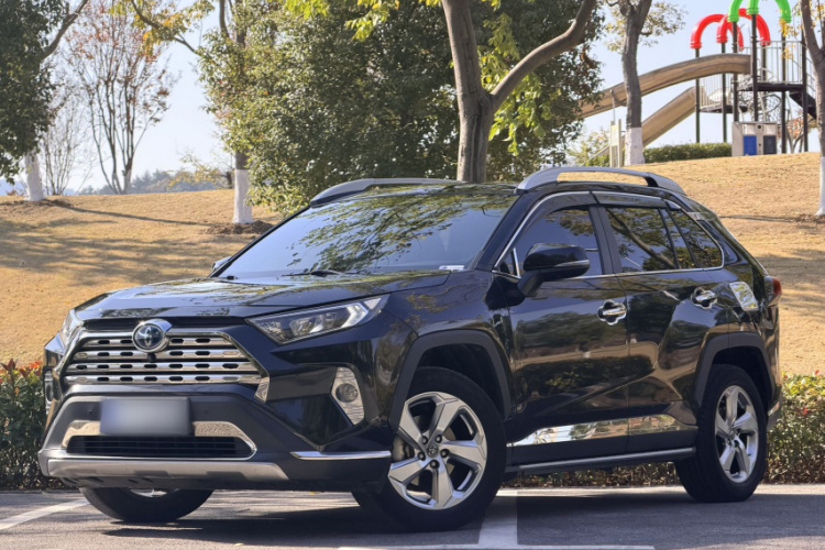 丰田 RAV4荣放 2020款 双擎  2.5L E-CVT两驱精英版车身外观6003