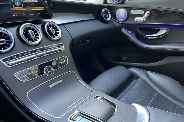 奔驰C级 2021款 C 260 L 运动星耀臻藏版中控内饰7009