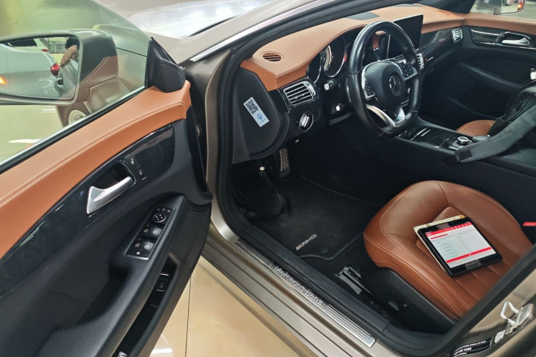 奔驰CLS 2016款 CLS 260 猎装版中控内饰20