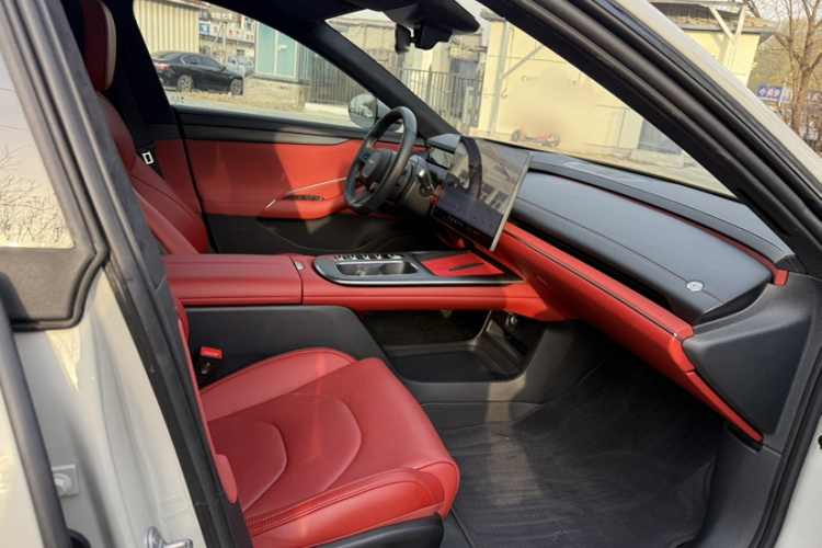 小米汽车 小米SU7 2024款 四驱超长续航高阶智驾Max版中控内饰7001