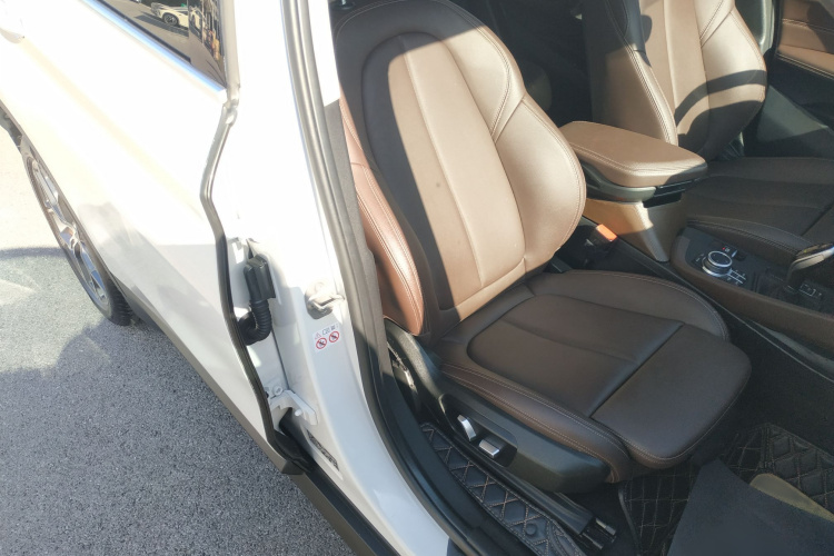 宝马X1 2022款 sDrive25Li 领先型局部细节41