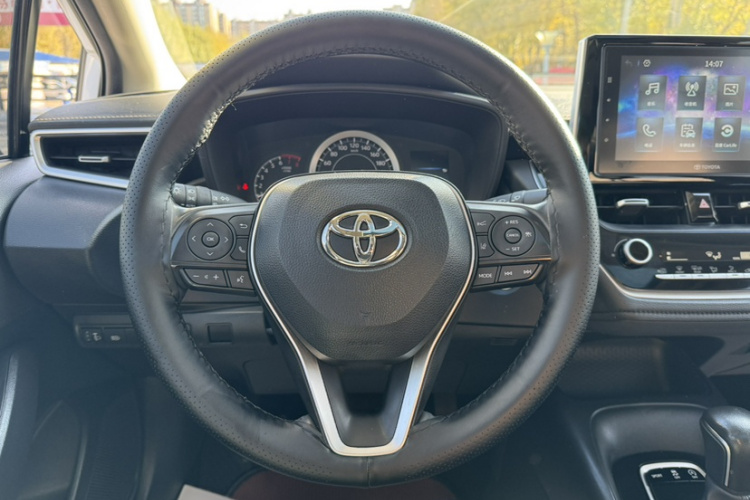 丰田 卡罗拉 2019款 1.2T S-CVT GL-i豪华版中控内饰7002