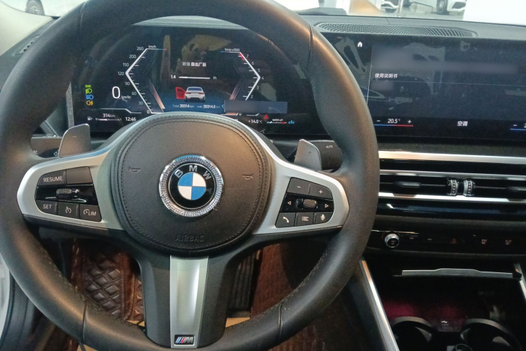 宝马3系 2023款 325Li M运动套装中控内饰7002