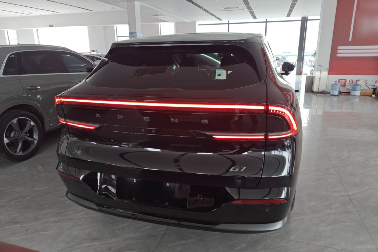 小鹏G7 2025款 602 长续航 Max车身外观6004