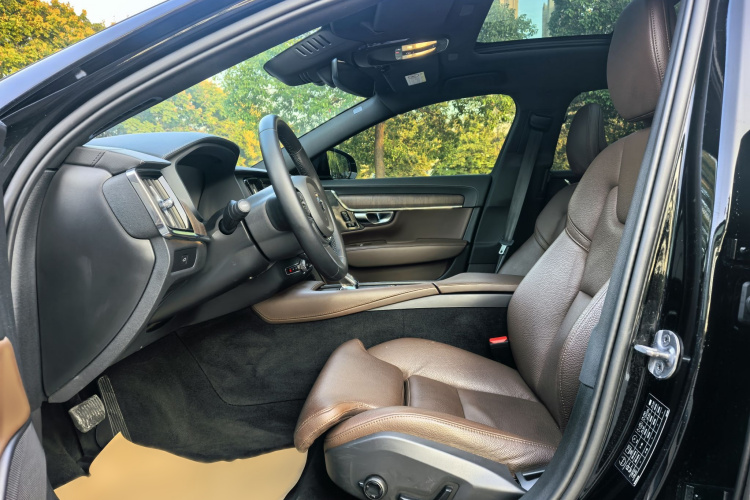 沃尔沃S90 2024款 B5 智远豪华版局部细节19