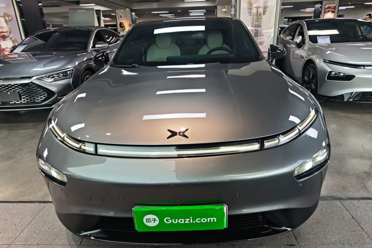 小鹏P7 2020款 586N车身外观2