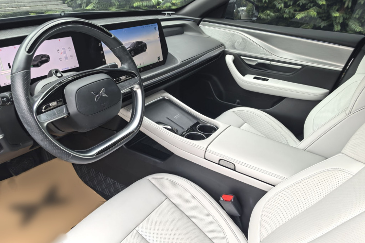 小鹏P7 2024款 P7i 550 Pro中控内饰7003
