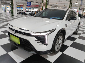 奔腾B70S 2022款 1.5T 智潮统帅