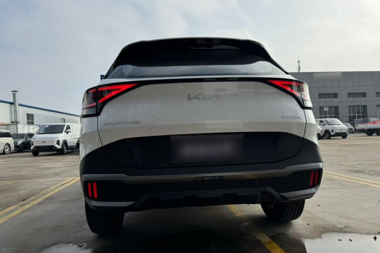 起亚 狮铂拓界 2025款 1.5T 两驱尊贵版车身外观6006