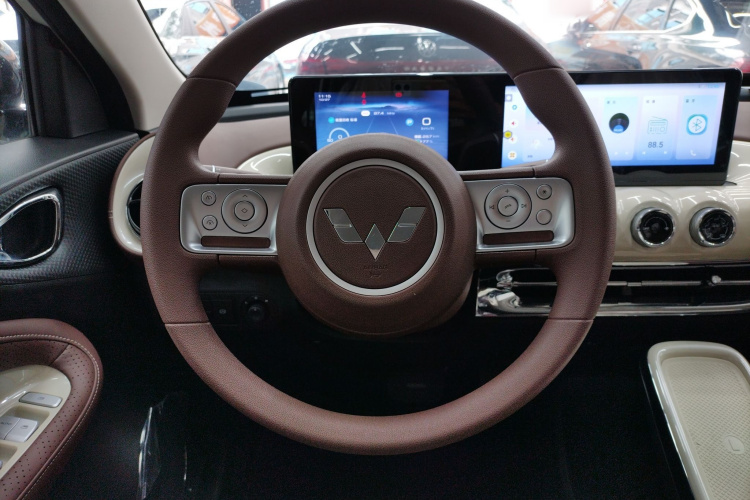 五菱汽车 五菱缤果 2025款 333km 悦享款中控内饰13