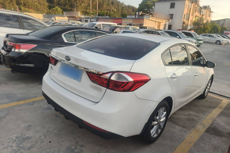 起亚K3 2017款  1.6L 自动15周年特别版GLS车身外观6005